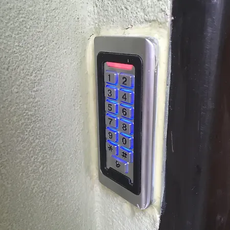 ゲストハウス Castle-wall-inn