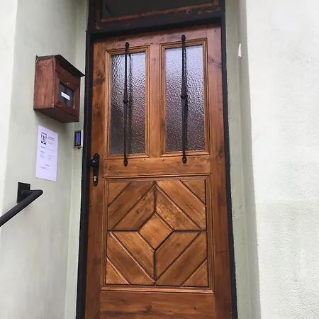 Castle-wall-inn ゲストハウス 3*