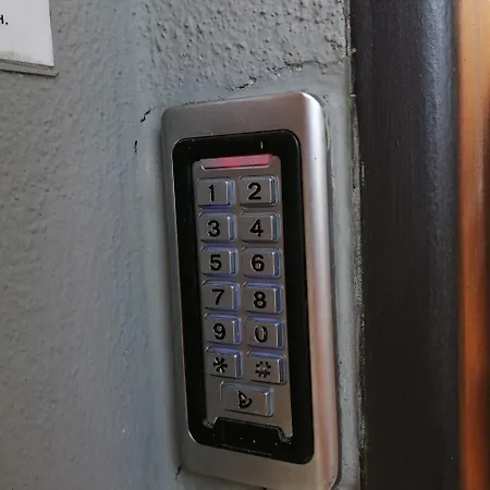 ゲストハウス Castle-wall-inn ミクロフ