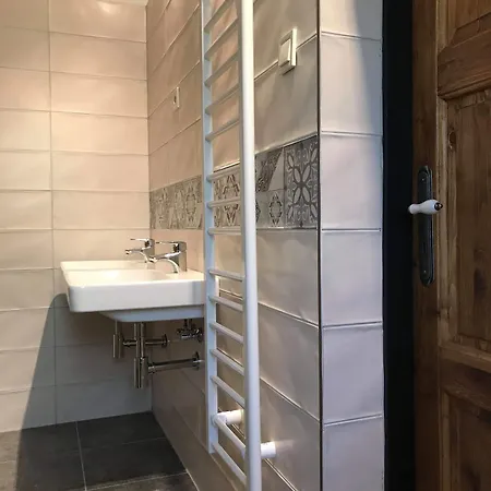 ゲストハウス Castle-wall-inn ミクロフ