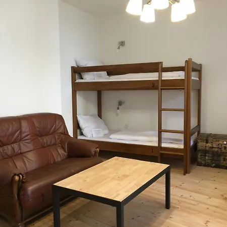 Castle-wall-inn 3*