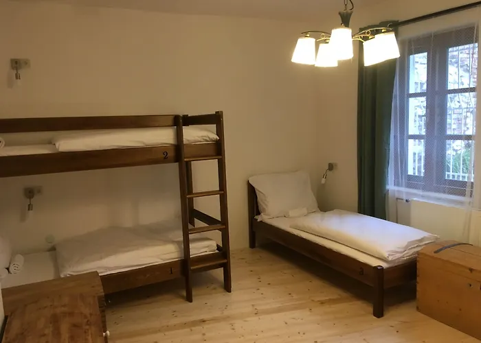 Castle-wall-inn 3*